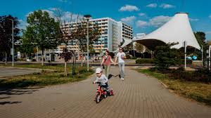 Interessenten können sich schon jetzt in der hausverwaltung süd bei kathrin schmidt unter: Gebaudewirtschaft Cottbus Gmbh Wohnung Mieten Bei Gebaudewirtschaft Cottbus Gmbh