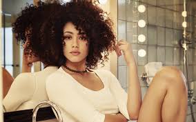 Search free nathalie emmanuel wallpapers on zedge and personalize your phone to suit you. Herunterladen Hintergrundbild Nathalie Emmanuel 4k Englische Schauspielerin Portrat Beige Kleid Verjungungskur Foto Shooting Mit Einer Auflosung Zu Uberwachen 3840x2400 Bilder Auf Dem Desktop