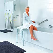 Diese form von badewanne ist rein dafür vorgesehen, dass man sich darin duschen oder im sitzen reinigen kann. Ridder Badewannensitz Comfort Zum Einfachen Einstieg In Die Wanne Online Kaufen Quelle De