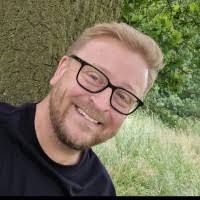 900+ "Nat Nat" profiles