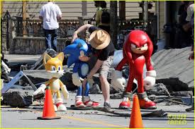 Welcome to the official instagram account of sonic the hedgehog! Knuckles To Appear In Sonic The Hedgehog Movie Sequel Set Photos Reveal News Block