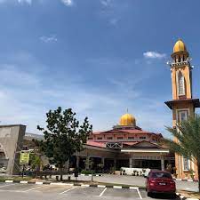 The teachers are trustworthy and the teaching methods and syllabus are very well organized and effective. Masjid Bandar Bukit Puchong Mosque In Puchong