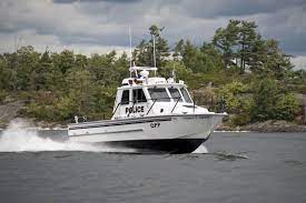 Police recover second body after boat crash on lake rosseau. Update Two Dead And Four Injured In Lake Rosseau Boat Crash Country 102