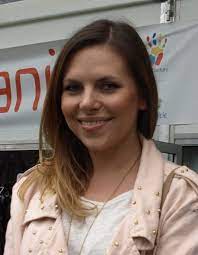 Jun 24, 2021 · zdjęcia młodego aleksandra kwaśniewskiego możecie zobaczyć poniżej: Aleksandra Kwasniewska Wikipedia Wolna Encyklopedia