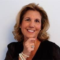 Cindy Tucci's Instagram, Twitter & Facebook