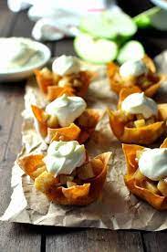 Dip a teaspoon in the caramel sauce and using the back of the spoon, run it. Mini Apple Pie Wonton Cups Recipetin Eats