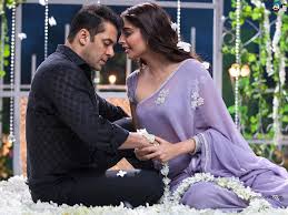 Prem Ratan Dhan Payo Movie Wallpaper 9 Prem Ratan Dhan Payo Bollywood Couples Bollywood Outfits