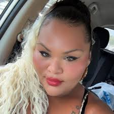 How can I get diapers and pull-ups for my friend's daughter in Roanoke?