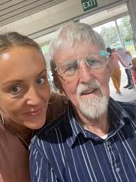 Really enjoyed tonight's choir always makes you feel good plus I made a  daisy chain sat