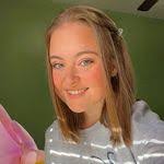 Jeri Chaney's Instagram, Twitter & Facebook