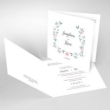 Les invités prennent place dans l'église avant. á Texte Faire Part Classique Decouvrez Toutes Nos Collections Et Themes Modeles De Qualite