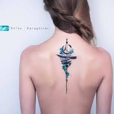 With an expert tattoo stylist, you can blend the design with a mixture of bold colors and elements. Koray Karagozler You Gotta Keep On Keeping On Keepon Believe Soul Spirit Abstract Abstracttattoo Tattoo Watercolor Watercolortattoo Lines Brush Design Koraykaragozler 4strelka Facebook