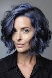 Helena Nicholson's Instagram, Twitter & Facebook