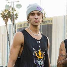 Check spelling or type a new query. Josh Richards Joshrichards Offiziell Bei Tiktok Schau Dir Die Neuesten Tiktok Videos Von Josh Richards An