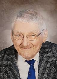 Raymond Racette's Instagram, Twitter & Facebook