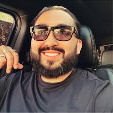 How am I looking who should I work on?