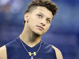 Patrick Mahomes has one of the richest contracts in NFL history — here's  how the Chiefs QB spends his money