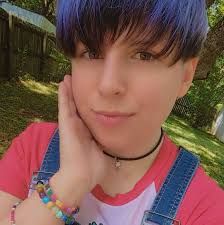 Mom I made it! 😁” David Corenswet, Edi Gathegi, and María Gabriela de  Faría react to their Fortnite #Superman Outfits!