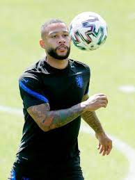 While playing for the club, he gained attention from the scouts of the dutch club, sparta rotterdam. Memphis Depay Memphis Twitter