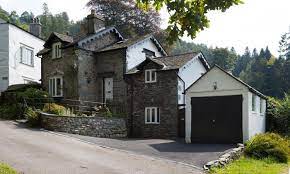 We wholeheartedly support responsible dog owners and their right to enjoy the beautiful countryside together with their pets. Hollens Cottage Lakelovers Cottage House Styles Holiday Cottage