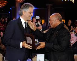 La abf è una fondazione di diritto italiano voluta da andrea bocelli, unico fondatore. Andrea Bocelli Foundation Launched With Star Studded Event And Performance Haute Living