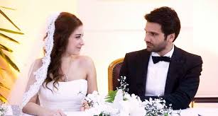 موسوعة الصور الأكثر وضوحا صور زفاف الممثلة التركية هازال كيا Hazal Kaya فر