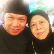 Ronnie sempat bercakap, lihat arwah ibu mengalir air mata