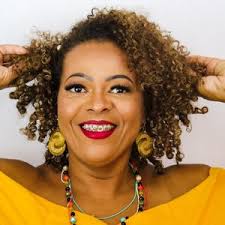 Fê dos cachos (@fedoscachos)