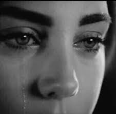 صور امراة حزينة عبارات مليئه بالحزن والاسى للمراه صور حزينه