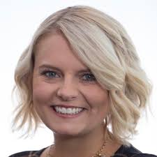 After an absolutely beautiful year nurturing my family and friendships, I  have returned to work in yet another dream job. I'm happy to share that  I've started a new position as a