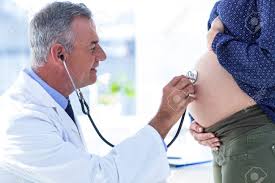 Auch ein leichter infekt (z.b. Close Up Der Mannlichen Arzt Schwanger Womain Klinik Mit Stethoskop Weiss Prufung Lizenzfreie Fotos Bilder Und Stock Fotografie Image 45312271