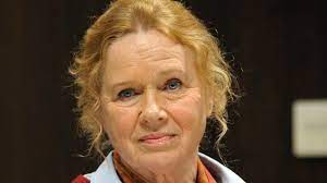 See more ideas about liv ullmann, ingmar bergman, liv. Liv Ullmann Erinnert An Ingmar Bergman Letzten Endes War Er Eine Insel