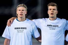 Erling haaland's journey so far! Katar Botschaft Der Norwegischen Nationalmannschaft Erling Haaland Und Co Mit Menschenrechts Shirts Fussball Stuttgarter Zeitung