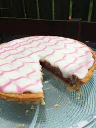 Shape the dough into a ball, flatten it out into a disc, wrap it in cling film, then chill for at. Mary Berry S Bakewell Tart With Feathered Icing Theunicook