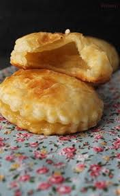 Feuilletes Pommes Caramelisees Famoh Blog Culinaire Et Recettes De Cuisine Par Fabienne Recette Recettes De Cuisine Gateau Simple Et Bon Feuillete Aux Pommes