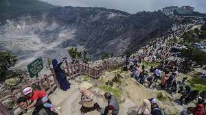 Maybe you would like to learn more about one of these? Tangkuban Parahu Dongeng Cinta Terlarang Di Barat Jawa