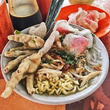 Meskipun memiliki nama yang mirip dengan makanan asal jepang, yaitu miso. 4 Mie Sop Lezat Di Medan Sajian Hangat Yang Spesial