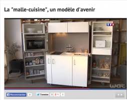 La C 1m2 Au Jt De 13h00 Un 1 An Plus Tard Elle A Toujours La Cote Cuisine Compacte Cuisine Menuiserie