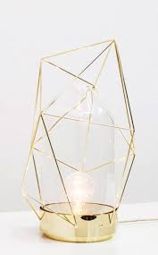 Gold Geometric Table Lamp La Touche D Agathe Marbre Et Copper Marbre Marbel Cuivre Copper Gold Or Light Lamp Design Beautiful Lamp Geometric Lamp