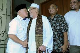 Ilmu akidah ahli sunnah wal jama'ah & ilmu hadith nabawi. Salah Kaprah Sebutan Habib Di Masyarakat Republika Online