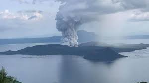 Philippine institute of volcanology and seismology. Watch Taal Volcano Erupts Phivolcs Raises Alert Level 2 Evacuation Ordered The Summit Express