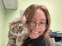 Abigail Stratton's Instagram, Twitter & Facebook