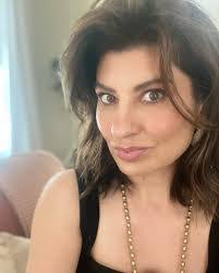 Gayle Boren's Instagram, Twitter & Facebook