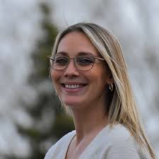 Mallory Barrett's Instagram, Twitter & Facebook