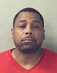 Manhunt suspect in shooting at Detroit Henry Ford Hospital