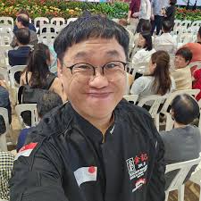 Happy New Year 2025 to all dear friends! Wishing all my dear members in  Hawkers United Dabao 2020 group Heng Ong Huat for upcoming 365 days!  Wishing everyone stay Healthy! Prosperity! Money