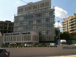 Daca in loc de fete posomorate si daca in loc de saloane reci si neprimitoare, copiii ar gasi o rezerva luminoasa si colorata, unde pot sta impreuna cu unul dintre parinti, pot accesa. Deschiderea Primului Spital Privat Medlife Pentru Copii Din Bucuresti