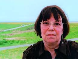 Sarah Kirsch (Sprecherin, Autorin): alle Bücher + Steckbrief bei Penguin