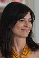 Perrey Reeves