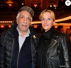 Gerard darmon est devenu papa pour la quatrième fois à 69 ans le 14 août 2017. Gerard Darmon Papa Gaga De 70 Ans Rajeuni Par Sa Petite Derniere Purepeople